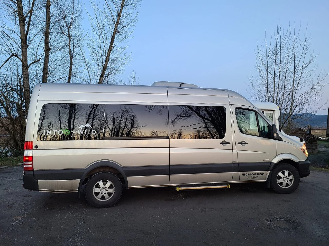 Trusted car service from Vancouver airport to downtown with Chauffeurs