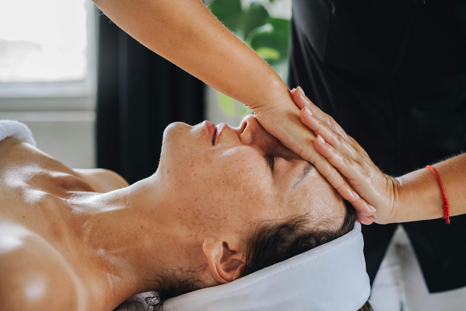 Facials oahu: Customized Skincare for Island Living