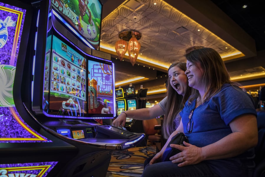 BIRUTOTO, Situs Togel dan Slot Online dengan Layanan Profesional