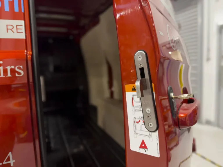 Come Daken Locks Garantisce Sistemi di chiusura per furgoni Affidabili