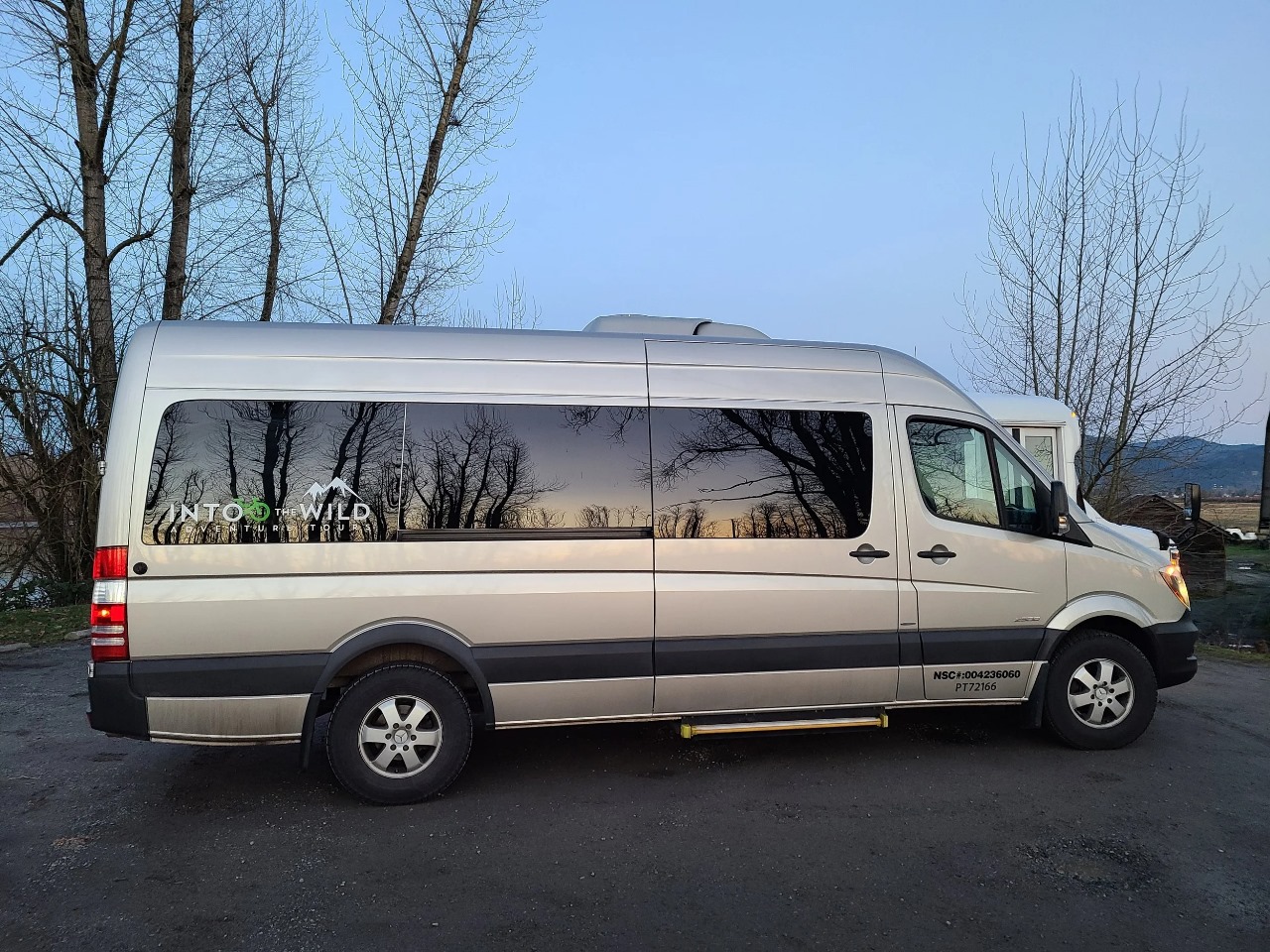 Trusted car service from Vancouver airport to downtown with Chauffeurs