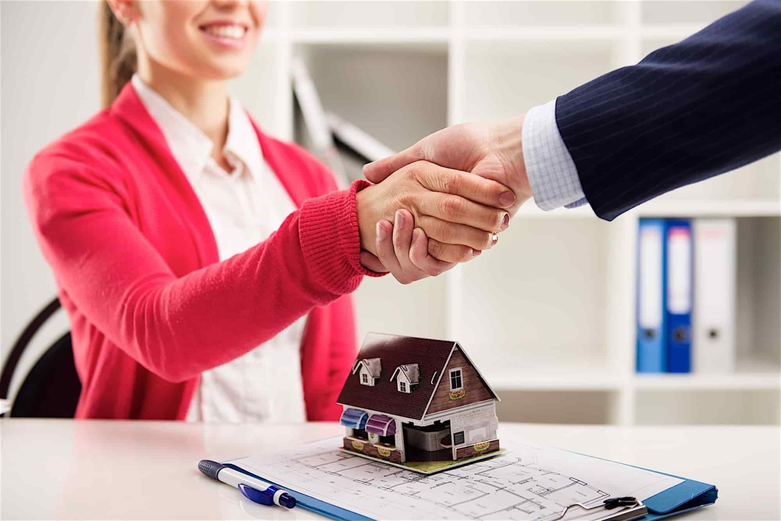 Discover the Best Real Estate Agents Near Me Locally | BestRealEstate AgentNear