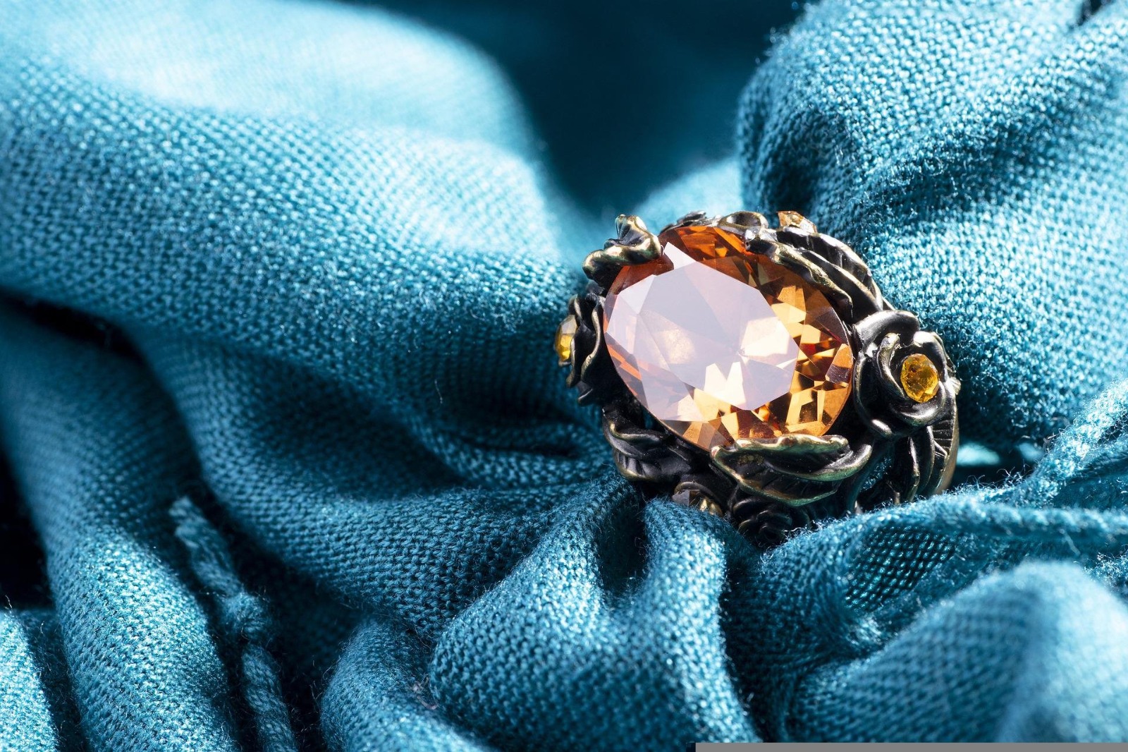 Teal Sapphire Heirlooms – Buy Safely at Nash Gems