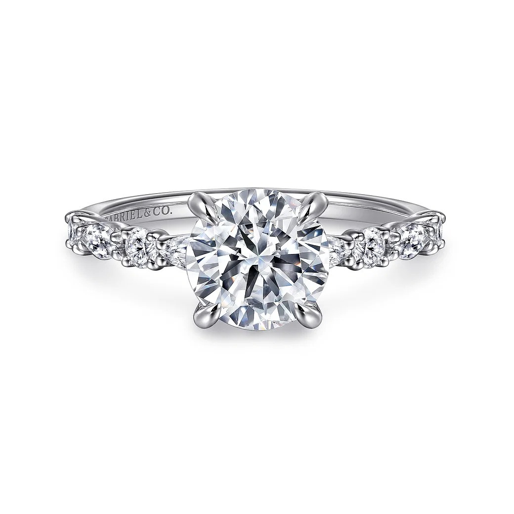 Shop Beautiful Yet Affordable Diamond Rings in the UK