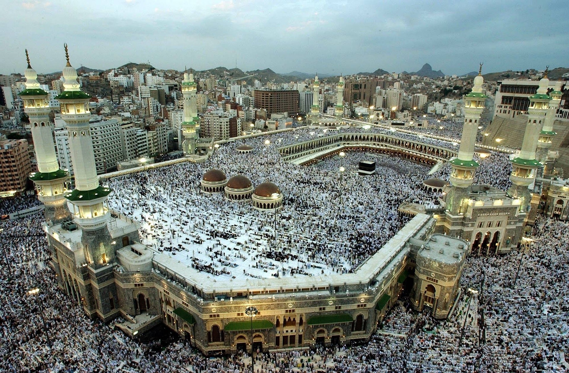 Affordable Umrah Packages Jordan: Comfort and Convenience