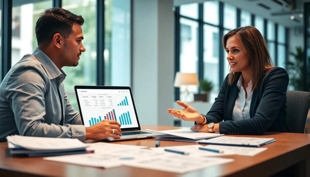 신용카드 현금화 관련 상담을 하는 전문가와 고객의 모습